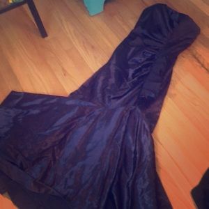 Size 3/4 Navy prom dress! Beautiful!